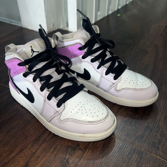 Jordan Other - Children mid Jordan’s 1